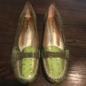 Beverly Feldman flats